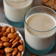 Foto de leche de almendras 5