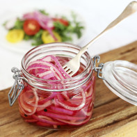 Photo of pickled red onion 5