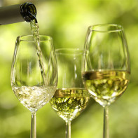 Photo of white wine