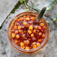 Larawan ng sea buckthorn jam