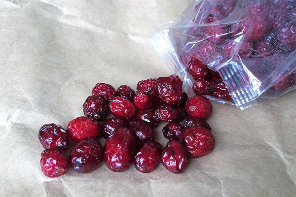 Cara menyimpan cranberry kering