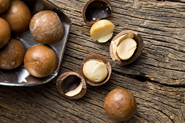 Comment ouvrir la noix de macadamia