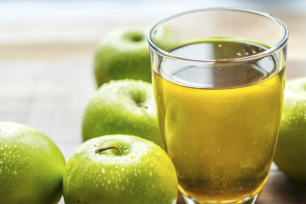 Apple juice in medicine