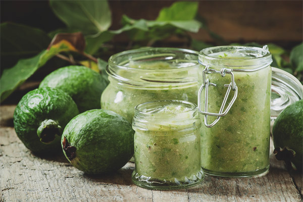 How to store feijoa jam