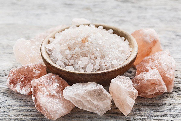 Slik bruker du Himalaya salt til bad og badstuer