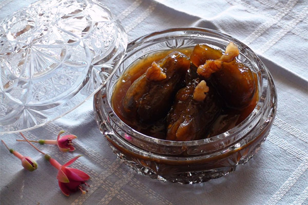 Comment faire cuire la confiture d'aubergine