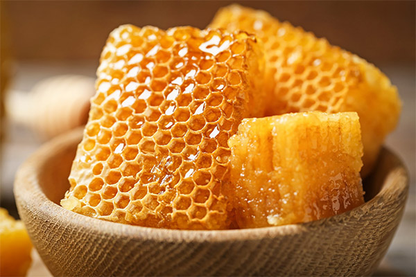 Is it possible to eat honey in honeycombs when losing weight