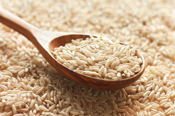 Beneficios y daños del arroz integral.