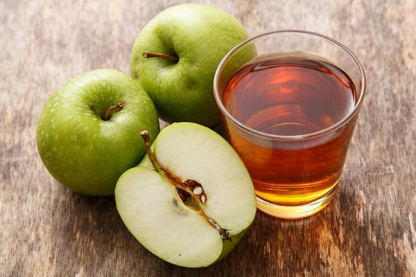 Los beneficios y daños del jugo de manzana