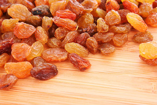 The benefits of raisins for women