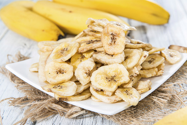 Fordelene med tørkede og tørkede bananer