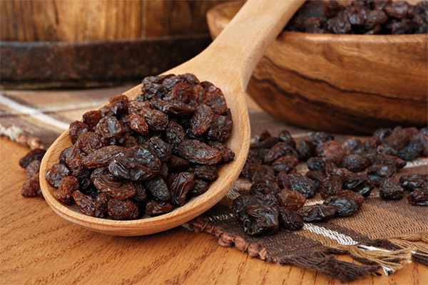 Raisin-based traditional medicine recipes