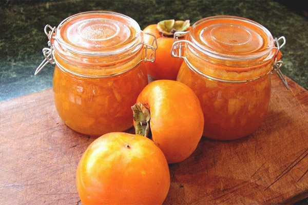 Persimmon marmelade