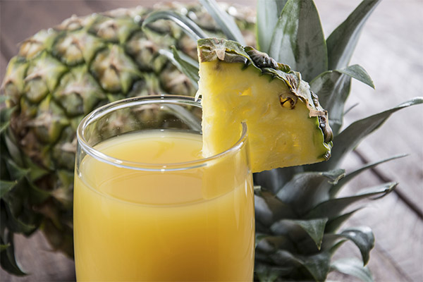 Ananas juice i medicin