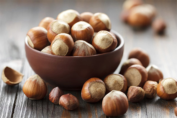 Ang mga kagiliw-giliw na katotohanan tungkol sa mga hazelnuts