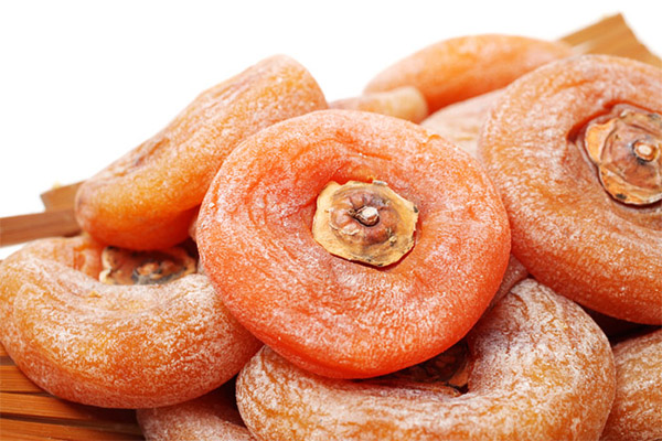 How to choose and store dried persimmons