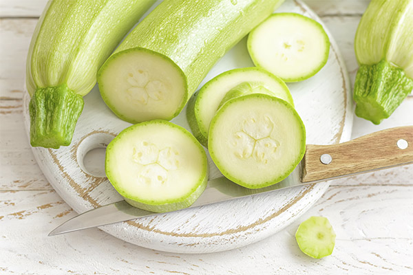 Wie man Zucchini für Marmelade wählt