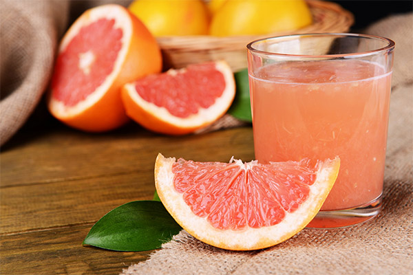 Can I drink grapefruit juice on an empty stomach and at night