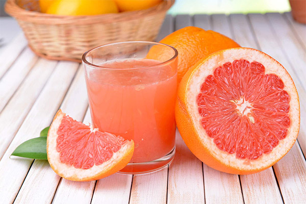 The benefits and harms of grapefruit juice