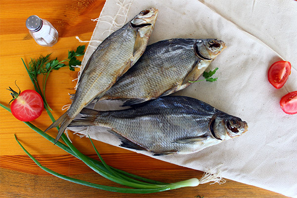 Kebaikan dan keburukan ikan kering dan kering