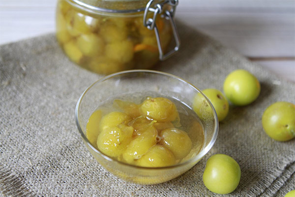 Seedless cherry plum jam