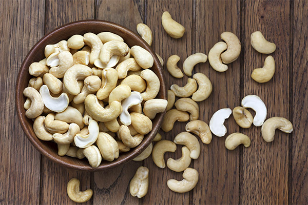 Ano ang mga pakinabang ng cashew nuts