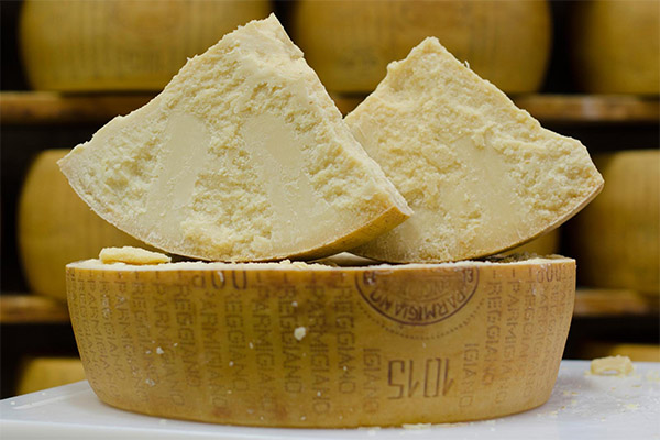 Come scegliere e conservare il parmigiano