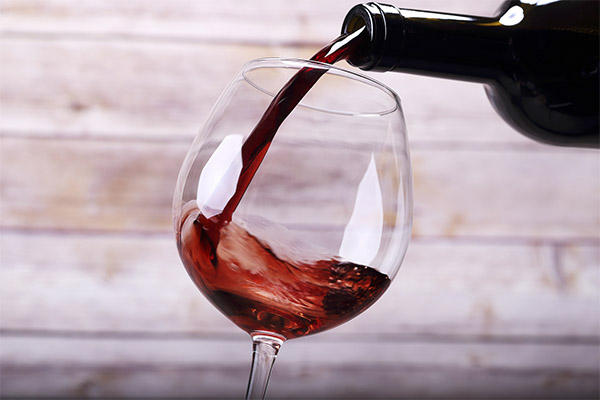 The benefits and harms of red wine