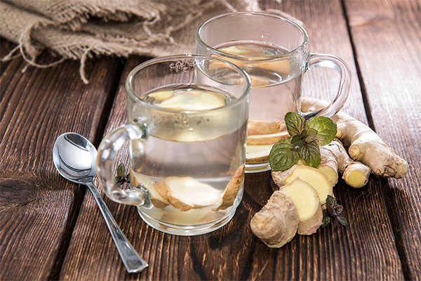 How to drink tea with ginger