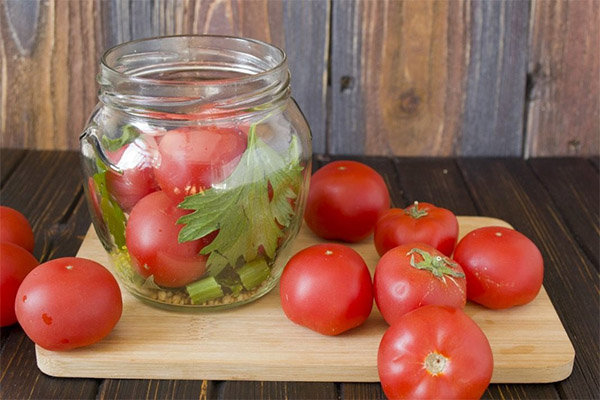 Hoe gezouten tomaten te koken