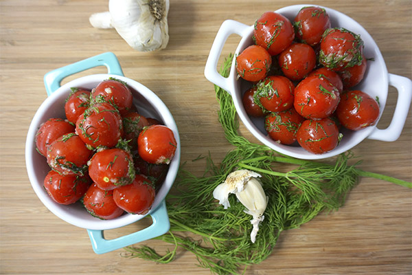 De voor- en nadelen van gezouten tomaten