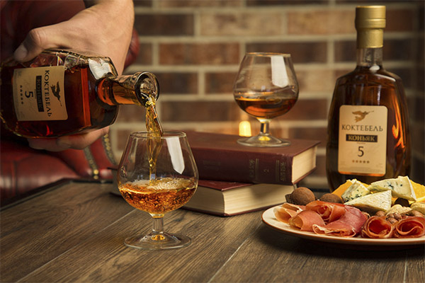 How to drink cognac