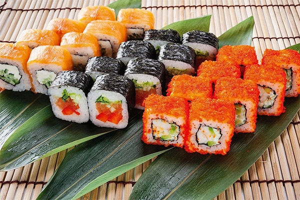 Sushi en broodjes