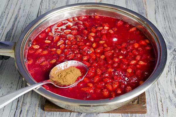 Hoe aardbeienjam te maken