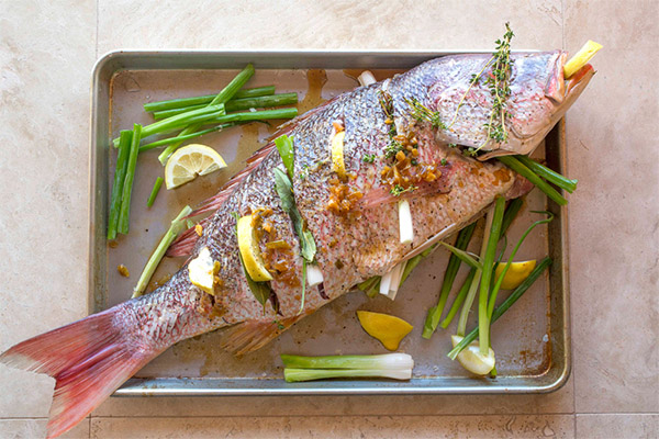 Hoe heerlijke zeebaars te koken