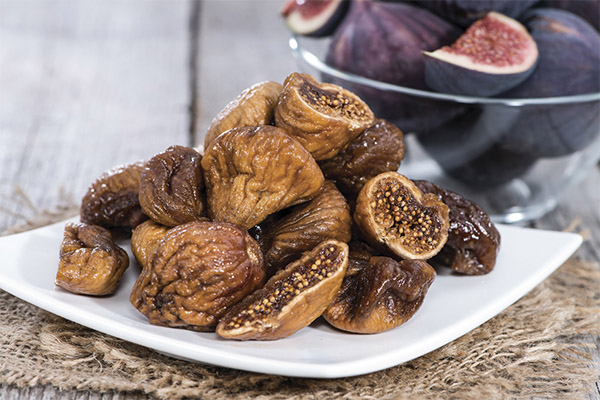 Vad torkad frukt kan och inte bör konsumeras med gastrit