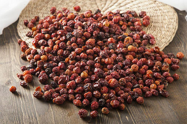 How to dry rosehips